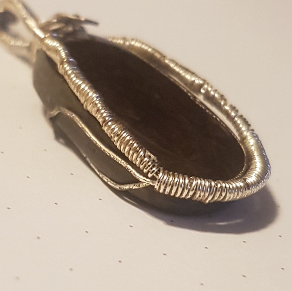 Ammolite  Pendant&Chain - Picture 13 of 17